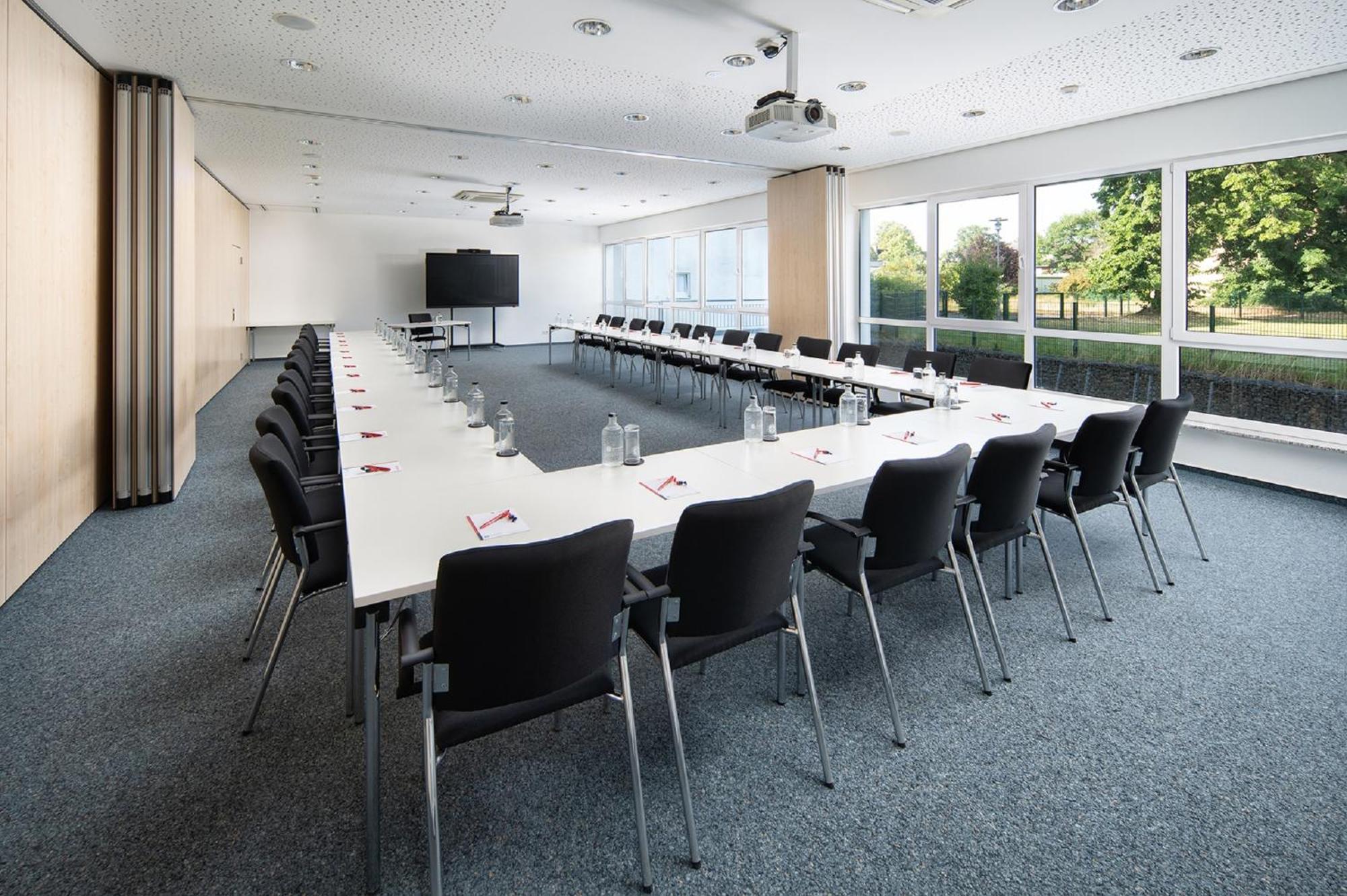 Johanniter Gaestehaus มึนสเทอร์ ภายนอก รูปภาพ