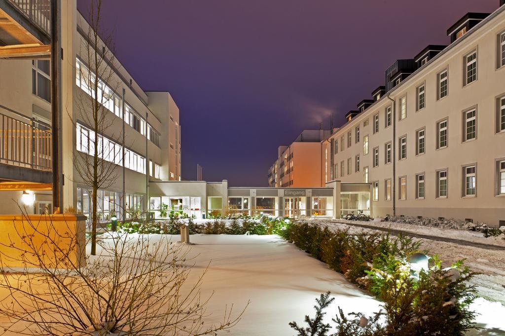 Johanniter Gaestehaus มึนสเทอร์ ภายนอก รูปภาพ