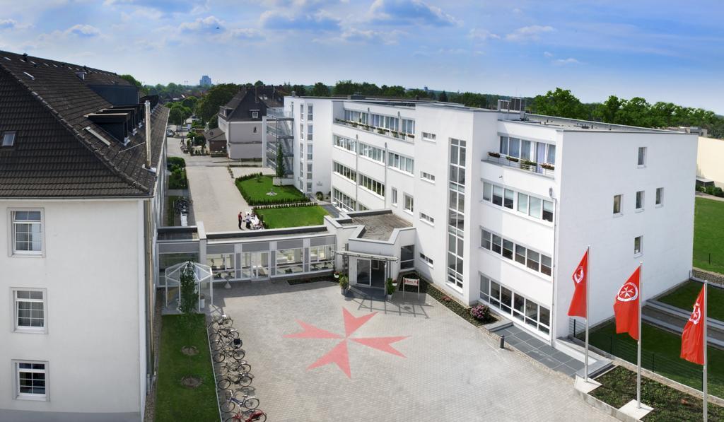 Johanniter Gaestehaus มึนสเทอร์ ภายนอก รูปภาพ