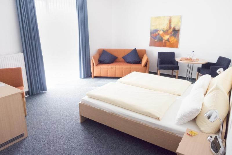 Johanniter Gaestehaus มึนสเทอร์ ภายนอก รูปภาพ