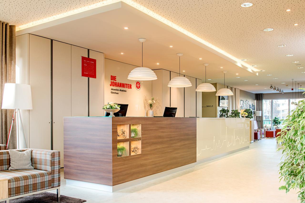 Johanniter Gaestehaus มึนสเทอร์ ภายนอก รูปภาพ